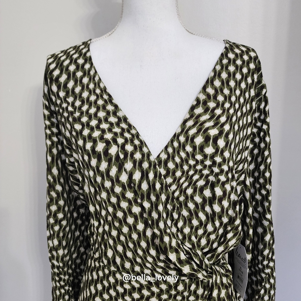 NWT! Elegant Olive Patterned Wrap Dress - Picture 7 of 9